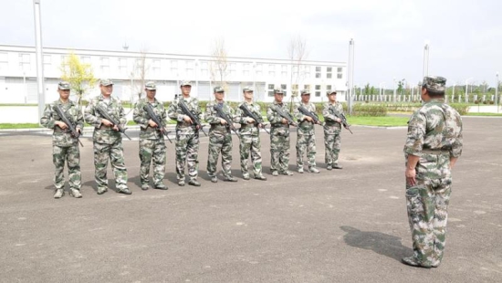 “教练缺”“场地少”这位委员建言：要由专业人做专业事